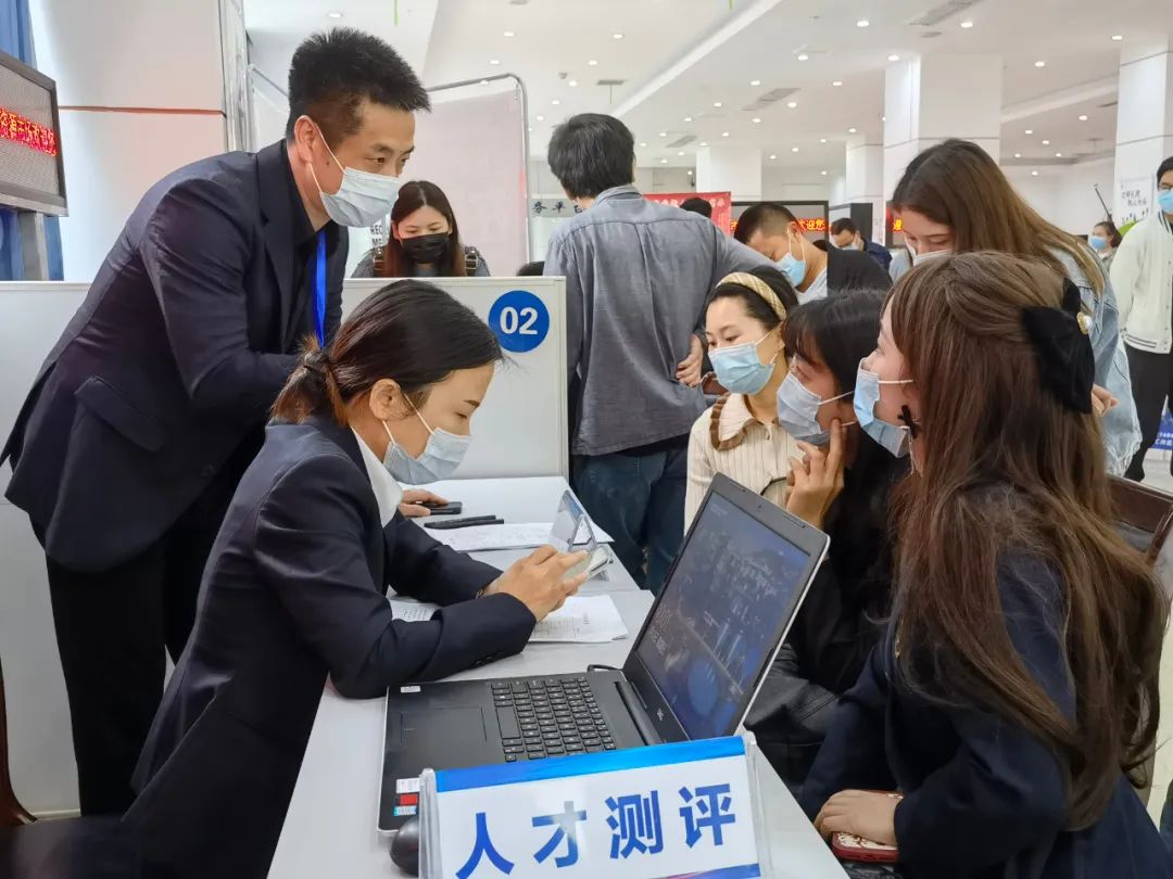 &ldquo;职&rdquo;点迷津!遵义市推出&ldquo;职业指导&rdquo;服务